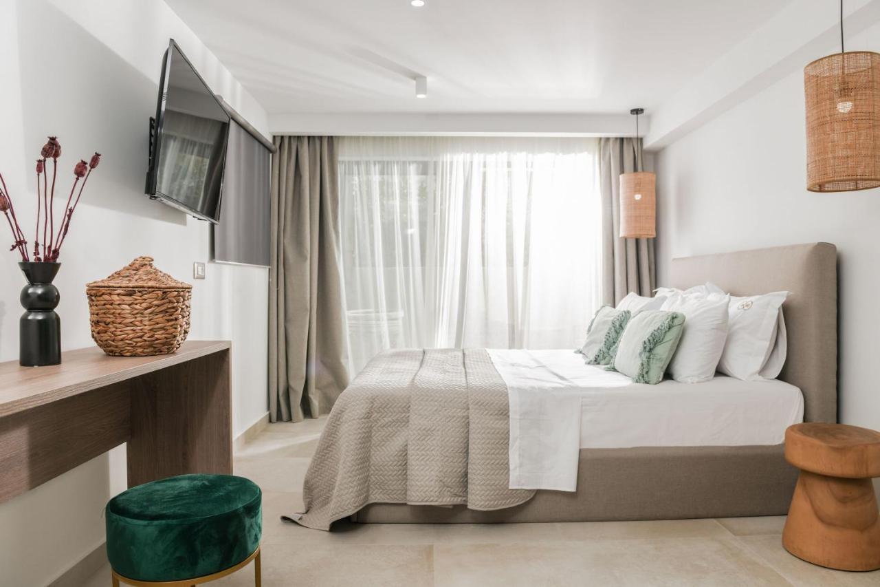 Lagoon Luxury Suites Vasilikí Екстериор снимка