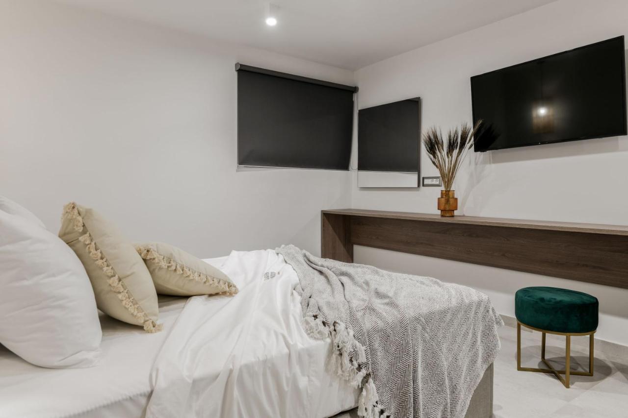 Lagoon Luxury Suites Vasilikí Екстериор снимка
