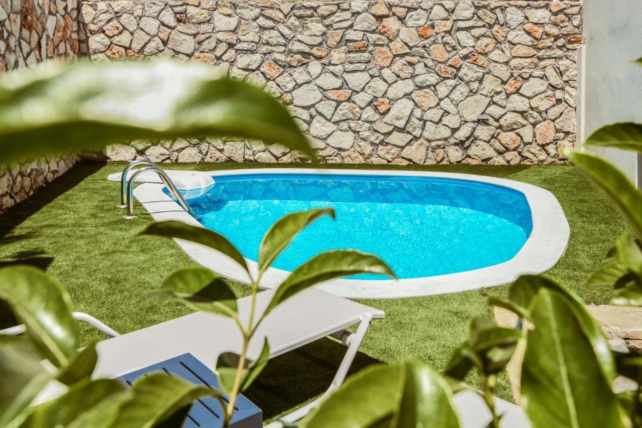 Lagoon Luxury Suites Vasilikí Екстериор снимка